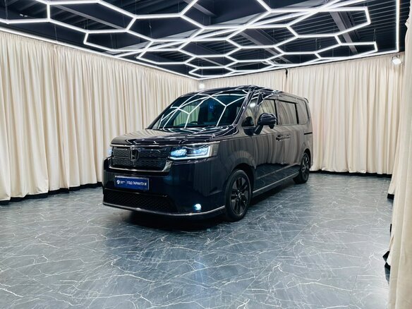 2022 Honda Stepwgn Spada V Рестайлинг, синий, 2999900 рублей - вид 2