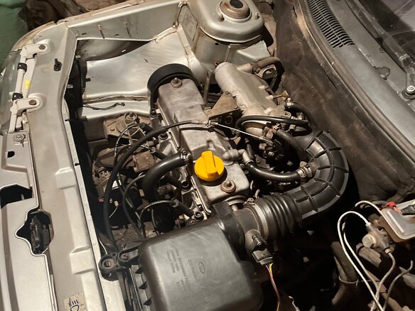 2004 Lada (ВАЗ) 2110, серебристый, 140000 рублей - вид 4