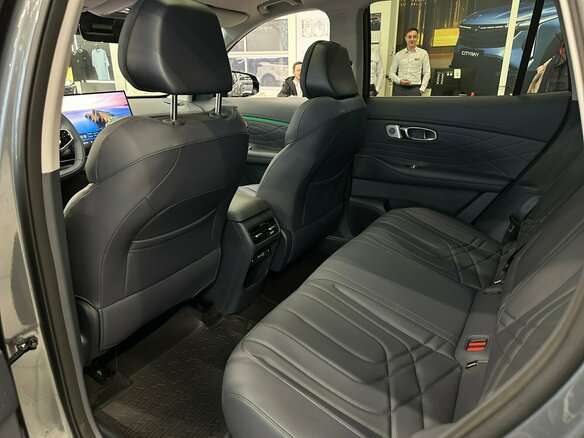 2026 Geely EX5 Гибрид EM-i, серый - вид 15