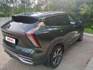2024 Geely Atlas II, зелёный, 2454000 рублей, вид 3
