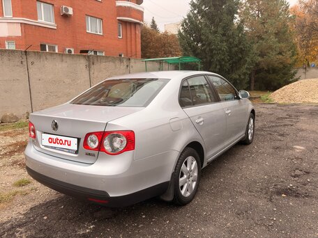 2007 Volkswagen Jetta V, серебристый, 1199000 рублей, вид 4