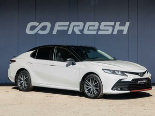 2021 Toyota Camry VIII (XV70) Рестайлинг, белый, 3200000 рублей, вид 1