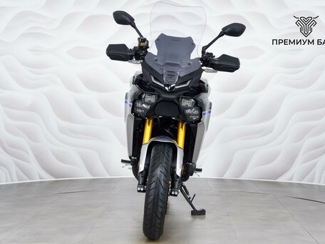 2025 Yamaha MT-09 Tracer (FJ-09), чёрный, 1999000 рублей, вид 4