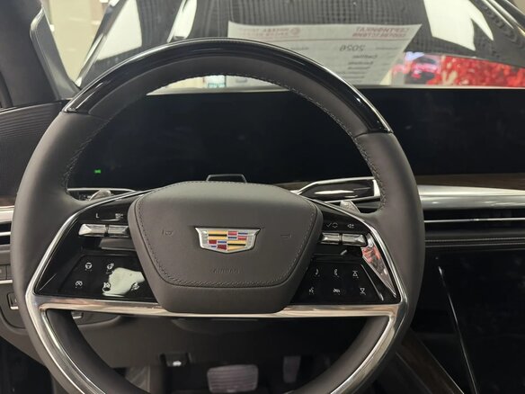 2026 Cadillac Escalade ESV V Рестайлинг, чёрный, 20600000 рублей - вид 8