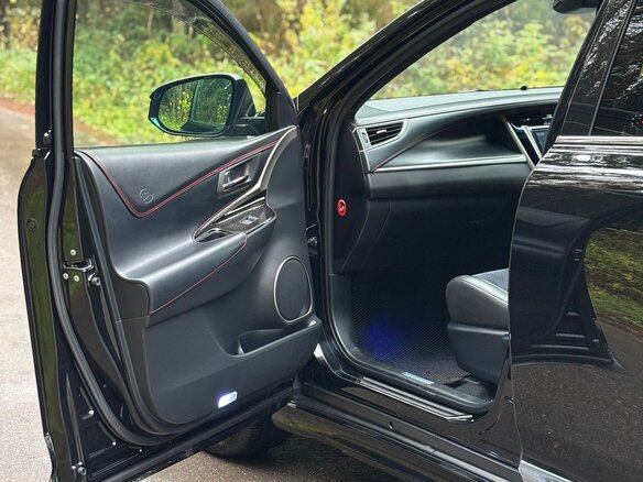 2017 Toyota Harrier III (XU60) Рестайлинг, чёрный, 2980000 рублей - вид 8