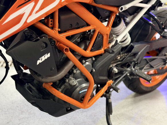 2021 KTM 390 Duke, оранжевый, 450000 рублей - вид 12
