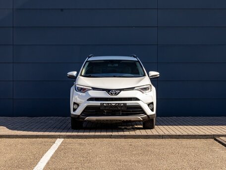 2019 Toyota RAV4 IV (XA40) Рестайлинг, белый, 2095000 рублей, вид 2