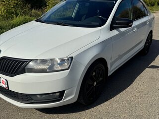 2018 Skoda Rapid I Рестайлинг, белый, 1050000 рублей, вид 1