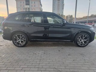 2025 BMW X5 Long 30Li IV (G05/G18) Рестайлинг, чёрный, 9500000 рублей, вид 4