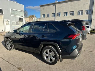 2019 Toyota RAV4 V (XA50), синий, 2490000 рублей, вид 3