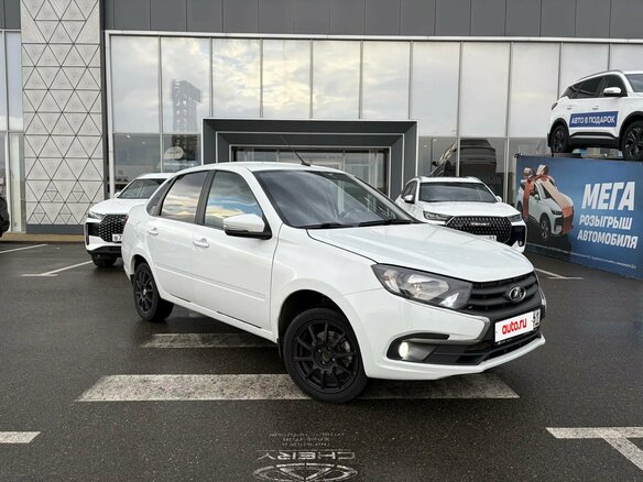 2023 Lada (ВАЗ) Granta I Рестайлинг, белый, 690000 рублей - вид 2