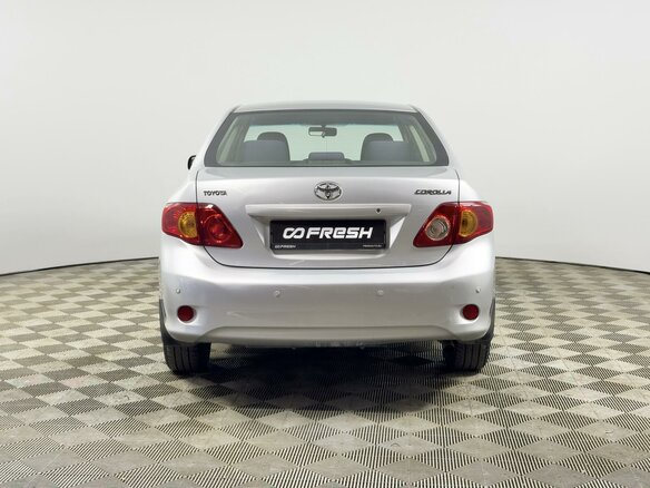 2010 Toyota Corolla X (E140, E150), серебристый, 830000 рублей - вид 3