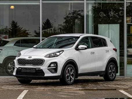 2019 Kia Sportage IV Рестайлинг, белый, 1995000 рублей, вид 1