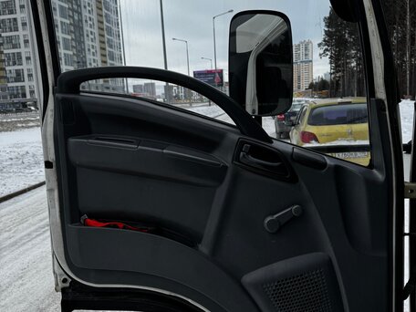 2012 Isuzu Elf (N-series), белый, 2250000 рублей, вид 3