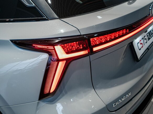 2024 Changan CS75 Plus III, серый, 2900000 рублей - вид 8