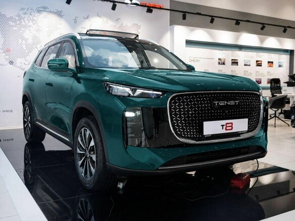 2026 Tenet T8, зелёный