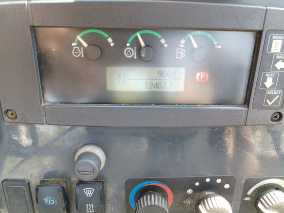 2012 John Deere 325K, жёлтый, 4250000 рублей - вид 11