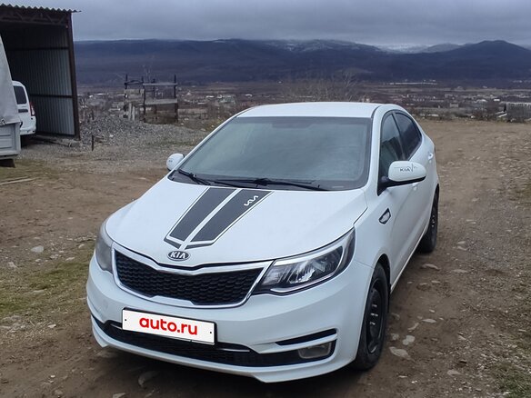 2016 Kia Rio III Рестайлинг, белый, 450000 рублей - вид 5