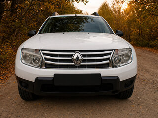 2013 Renault Duster I, белый, 800000 рублей, вид 2