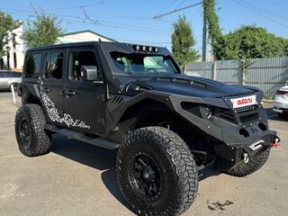 2022 Jeep Wrangler IV (JL), чёрный, 7000000 рублей, вид 1