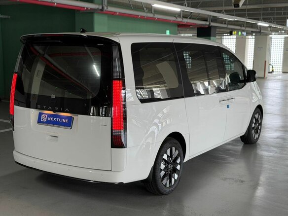 2025 Hyundai Staria I, белый, 9890000 рублей - вид 6