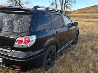 2004 Mitsubishi Outlander I, чёрный, 750000 рублей, вид 5
