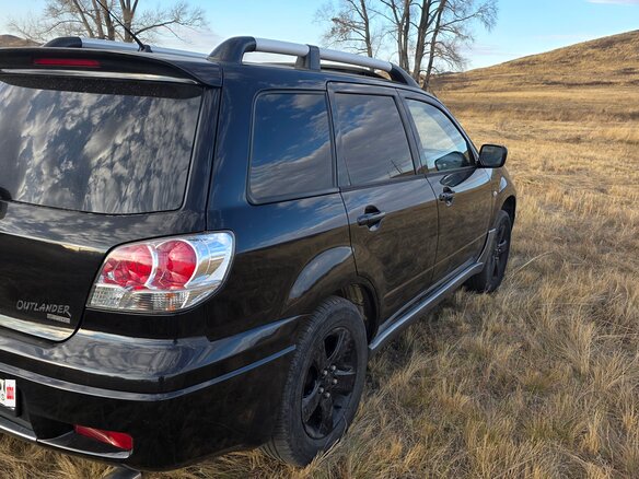 2004 Mitsubishi Outlander I, чёрный, 750000 рублей - вид 4
