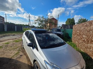 2009 Toyota Prius III (XW30), серебристый, 850000 рублей, вид 3