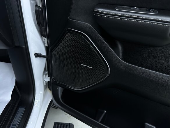 2023 Ram 1500 Crew Cab TRX V, белый - вид 29