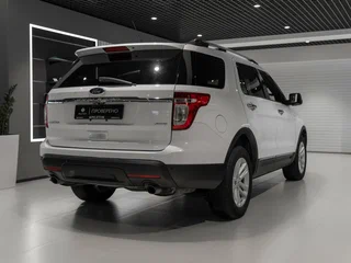 2015 Ford Explorer V, белый, 2150000 рублей, вид 5