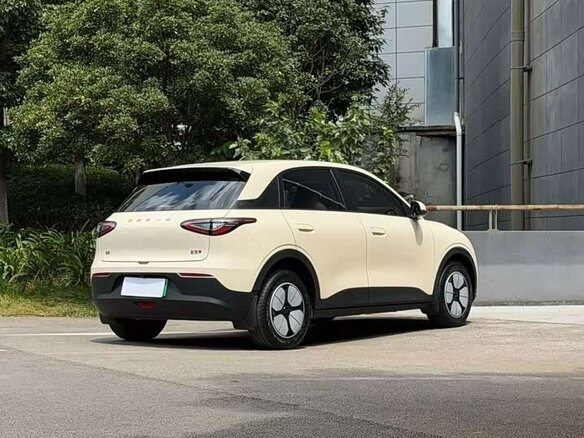 2025 Geely Geome Xingyuan 30.12 kWh, бежевый, 1550000 рублей - вид 7