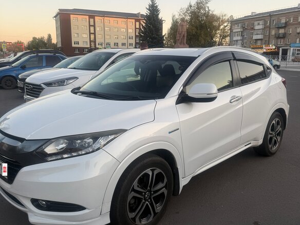 2015 Honda Vezel I, белый, 1800000 рублей - вид 4
