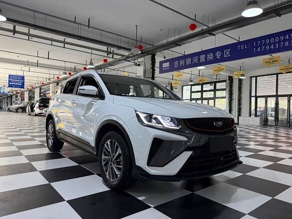 2022 Geely Binyue I Рестайлинг, белый, 1190000 рублей - вид 2