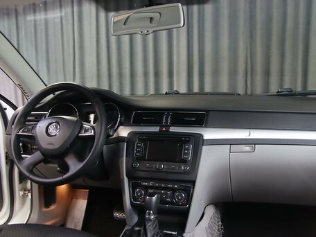 2014 Skoda Superb DSG II Рестайлинг, белый, 1149000 рублей, вид 5