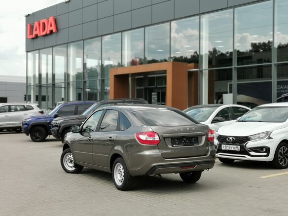 2026 Lada (ВАЗ) Granta I Рестайлинг, коричневый - вид 7