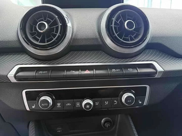2023 Audi Q2 L 35 TFSI I Рестайлинг, зелёный, 1690000 рублей - вид 15