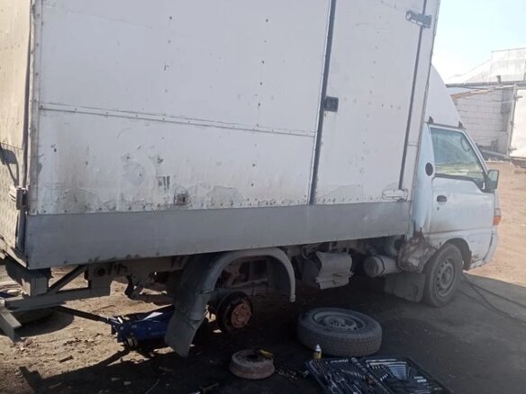 2005 Hyundai Porter, белый, 250000 рублей - вид 6