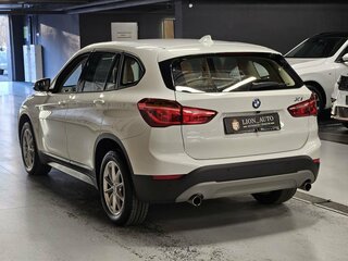 2017 BMW X1 20d xDrive II (F48), белый, 2850000 рублей, вид 4