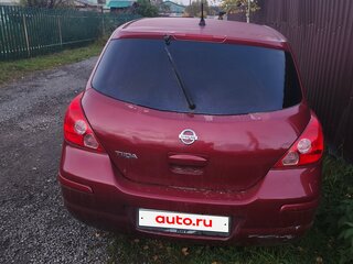 2008 Nissan Tiida I, красный, 650000 рублей, вид 3
