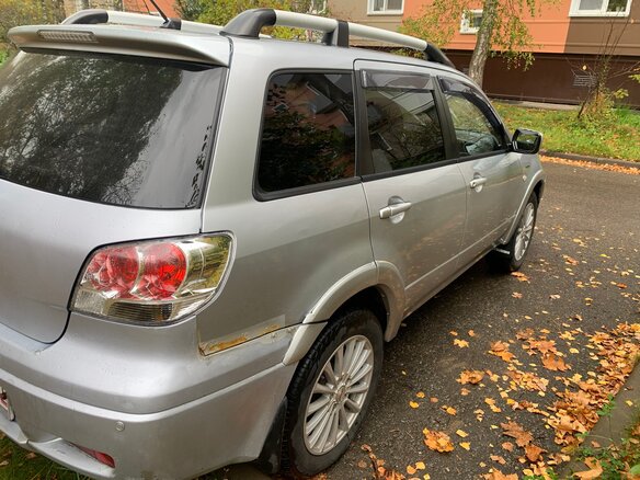 2006 Mitsubishi Outlander I, серебристый, 430000 рублей - вид 2