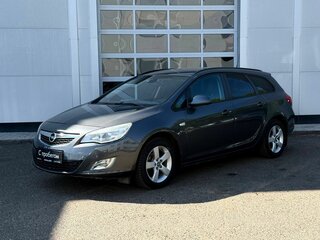 Opel Astra J