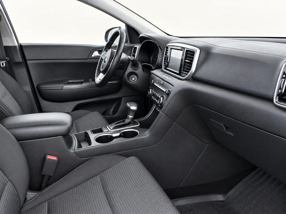 2018 Kia Sportage IV Рестайлинг, белый, 1850000 рублей - вид 11