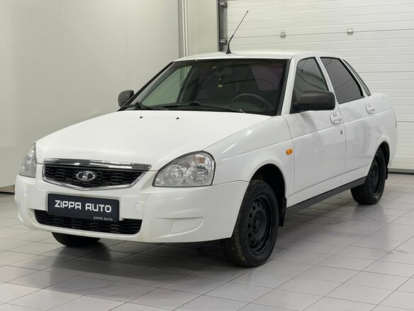 2017 Lada (ВАЗ) Priora I Рестайлинг, белый, 549000 рублей - вид 2