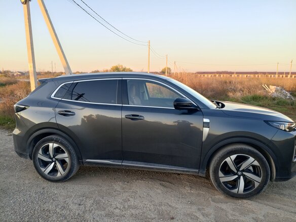 2024 Changan CS55 Plus II Рестайлинг, серый, 2400000 рублей - вид 4
