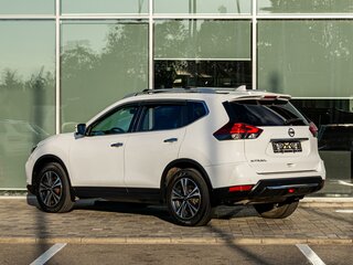 2020 Nissan X-Trail III Рестайлинг, белый, 2295000 рублей, вид 4