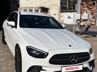 2020 Mercedes-Benz E-Класс 220 d V (W213, S213, C238) Рестайлинг, белый, 4000000 рублей, вид 2