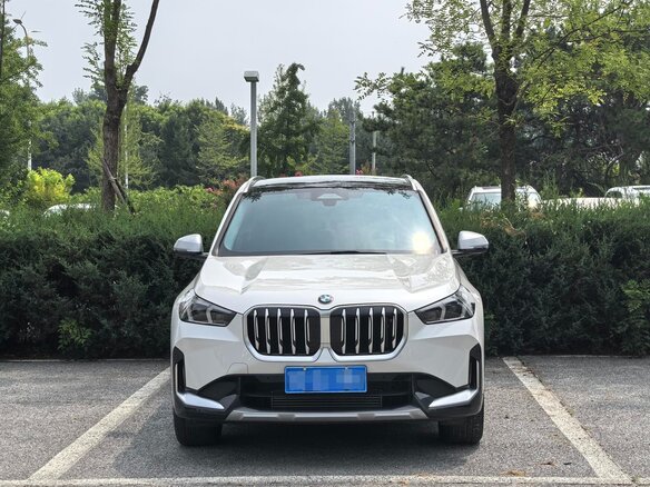 2023 BMW X1 20Li sDrive III (U11/U12), белый - вид 1