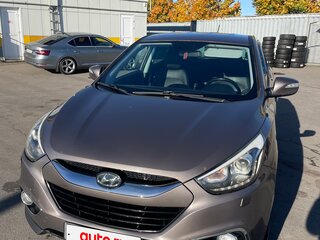 2014 Hyundai ix35 I Рестайлинг, коричневый, 1299999 рублей, вид 2