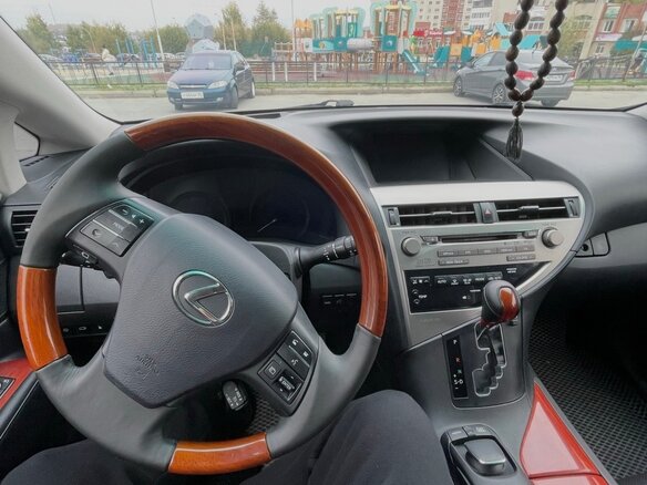 2010 Lexus RX 350 III, серый, 2200000 рублей - вид 7