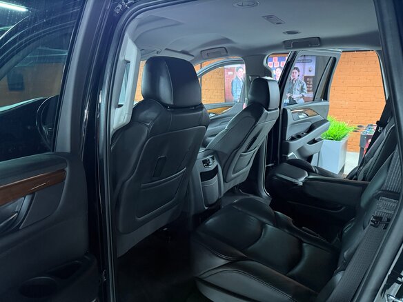 2020 Cadillac Escalade IV, чёрный - вид 18